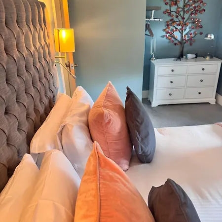 High Street * Windermere